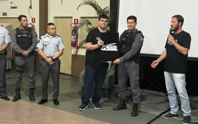 Polícia Militar recebe doação de Starlink móvel de Núcleos da Aprosoja-MT